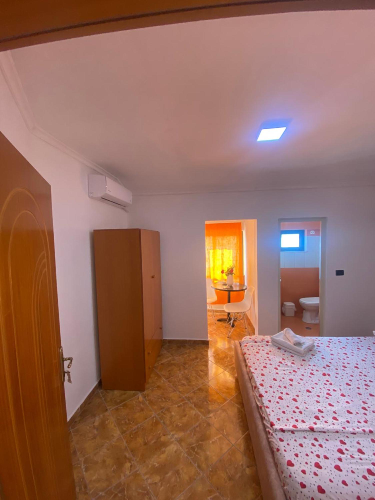 Villa Osmani Durrës 외부 사진