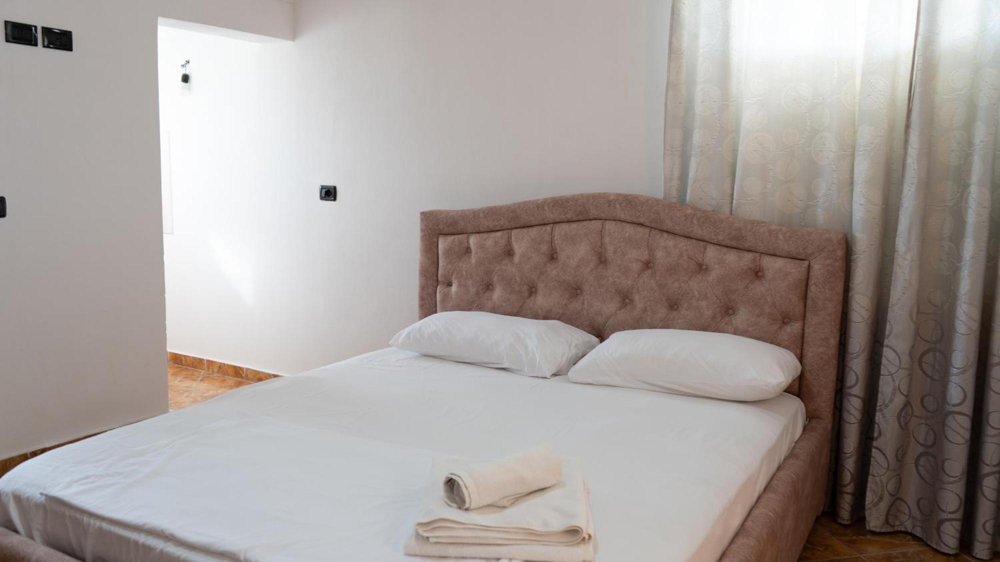 Villa Osmani Durrës 외부 사진