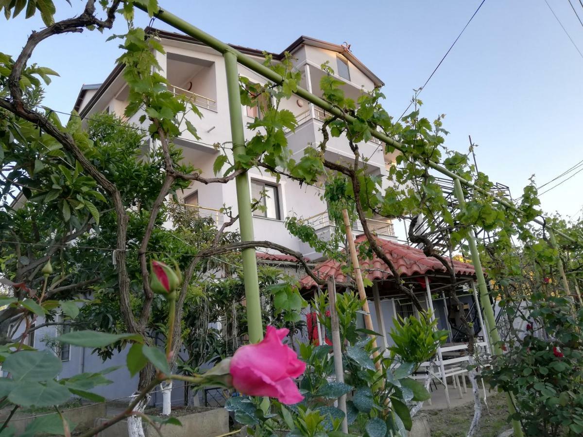 Villa Osmani Durrës 외부 사진